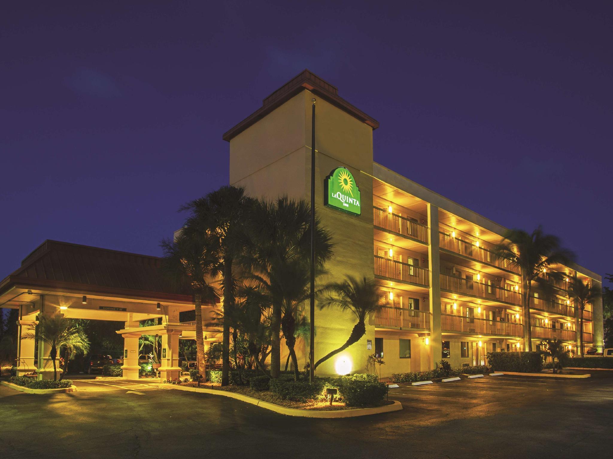 La Quinta Inn By Wyndham West Palm Beach - Florida Turnpike Extérieur photo