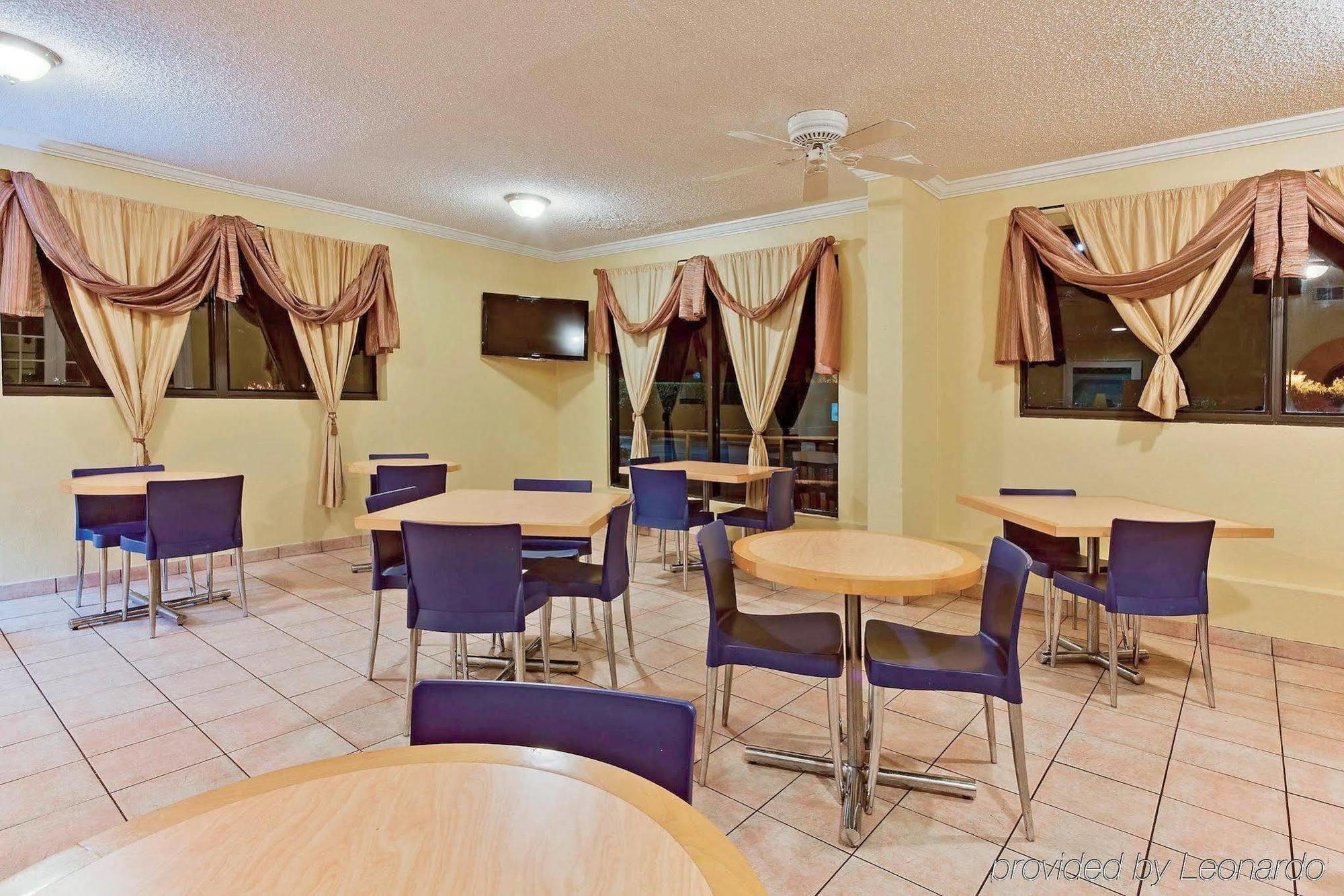 La Quinta Inn By Wyndham West Palm Beach - Florida Turnpike Extérieur photo